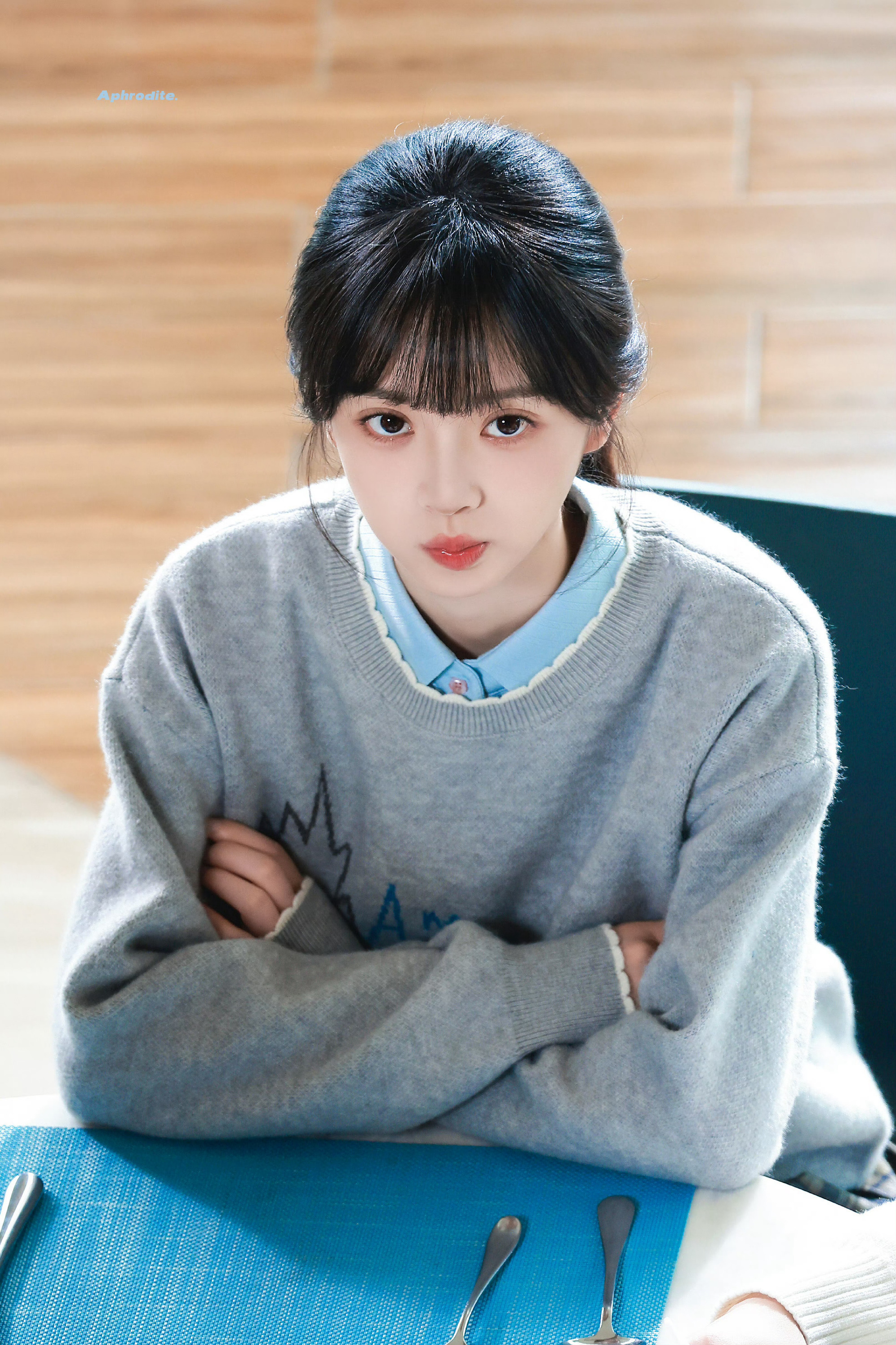 学校捞人捞到了田曦薇天才女友刷满捞人玩梗的弹幕，太向往拥有林知夏学姐的校园。田曦