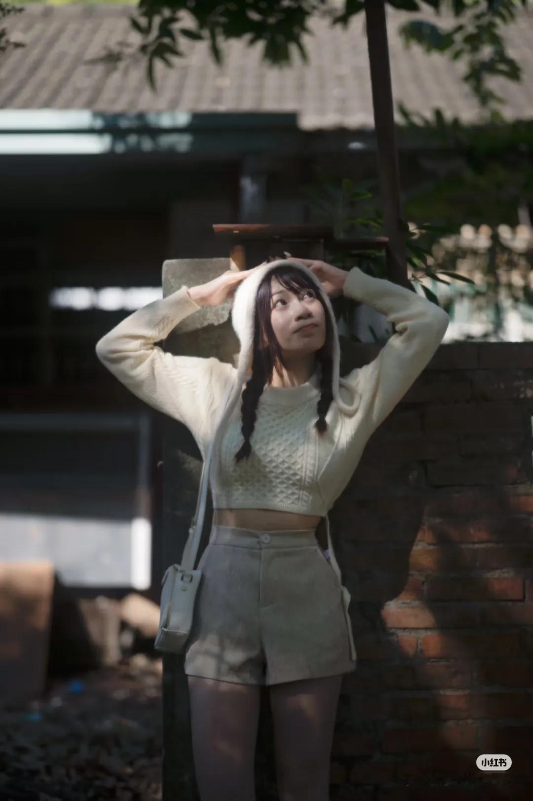 话说台湾近几年就推出了许多颜值和气质都相当不错的新晋博主，而伊莱恩就是其中之一。