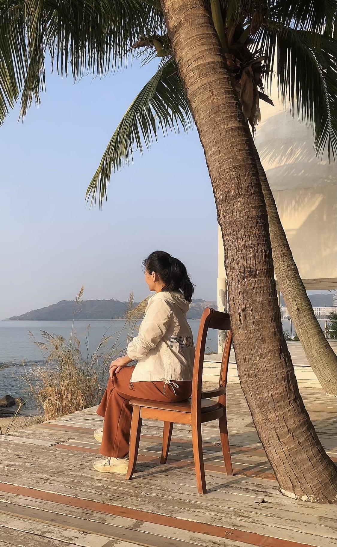 今年59了 生活规律，享受着简单的幸福，早上5点40分起床，准备老妈和我的早餐，