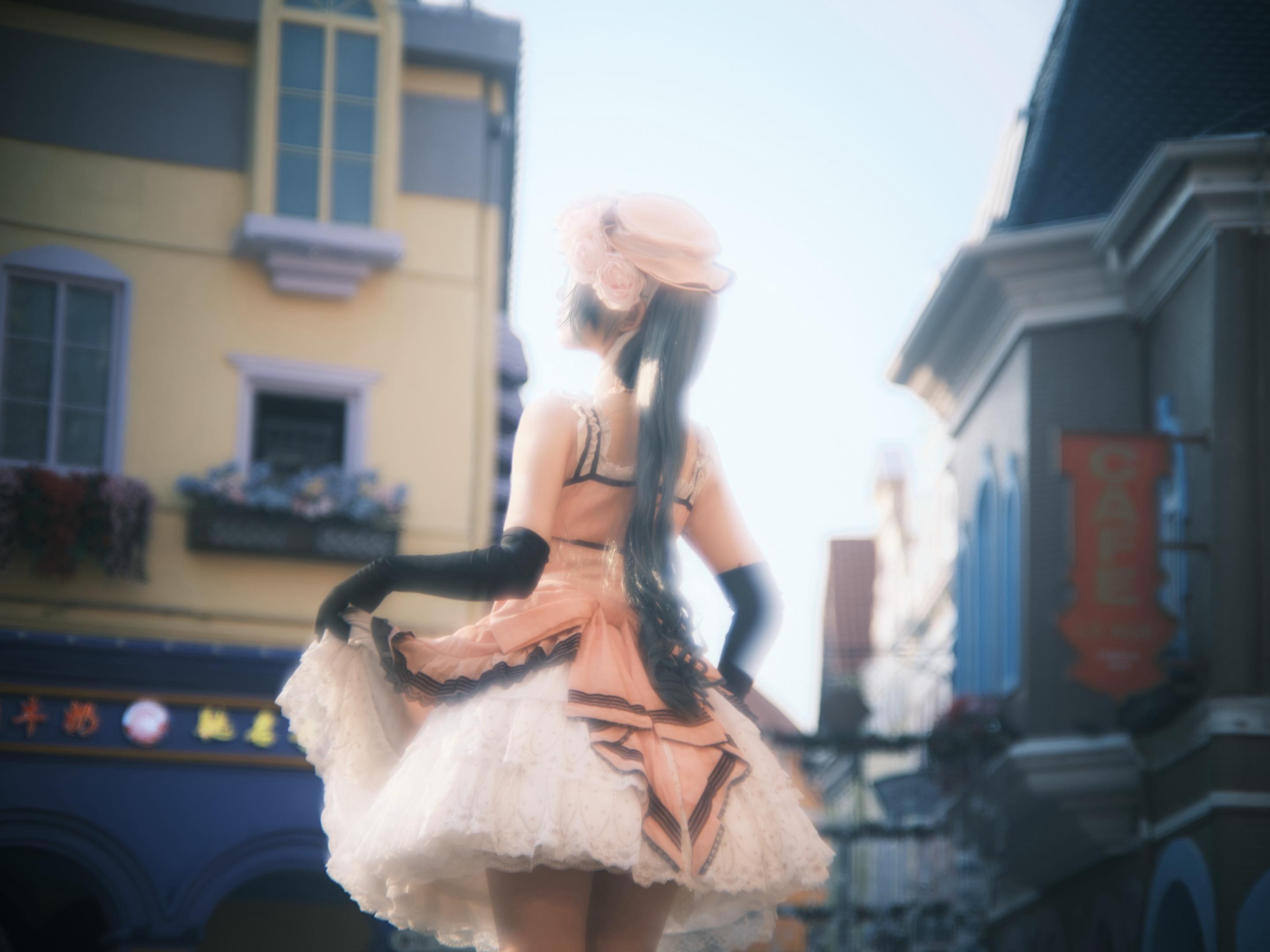 想回到几百年前那个阳光明媚的下午。