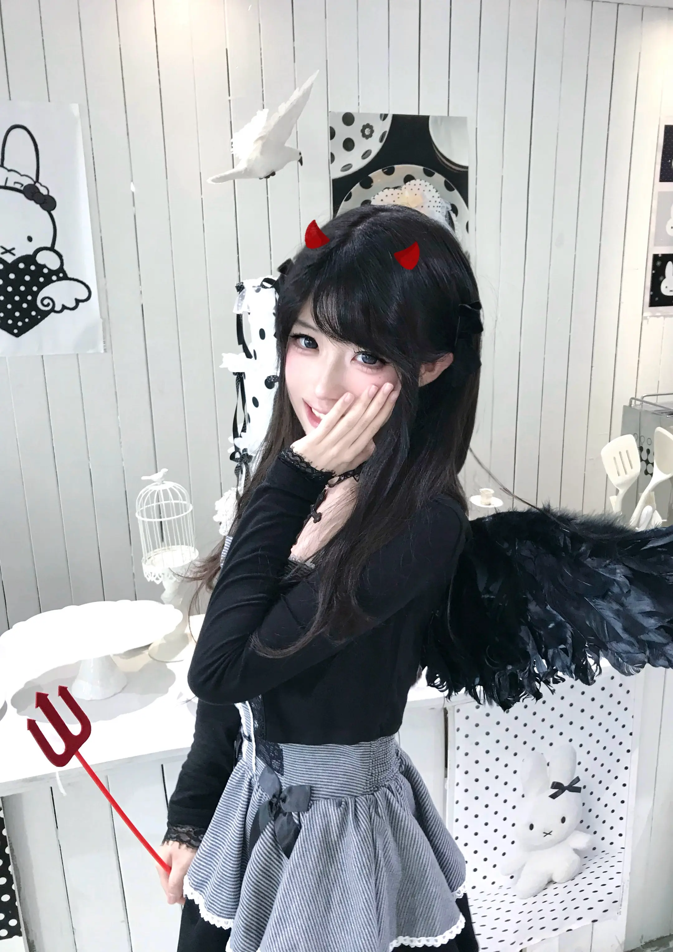 耶！😈。