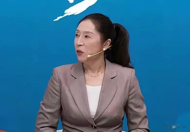 比中国女篮输给法国更难受的是，这场对阵法国的比赛，赛前大部分人并不看好我们能取胜