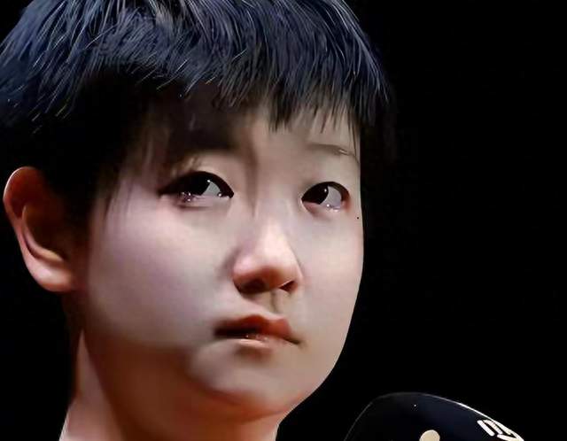 孙颖莎站姐内部聊天流出，把运动员当成摇钱树，她比樊振东还惨