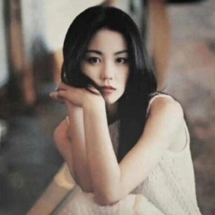 王菲 