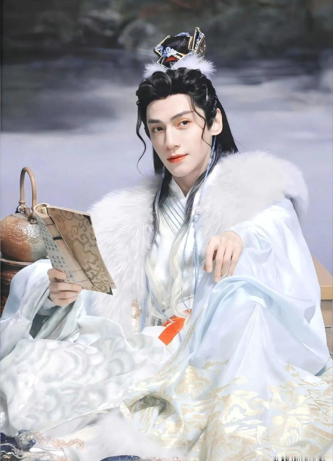 最近《水龙吟》一出来，网上讨论得挺热闹。
它的特效一看就是“经费燃烧”级别的，那