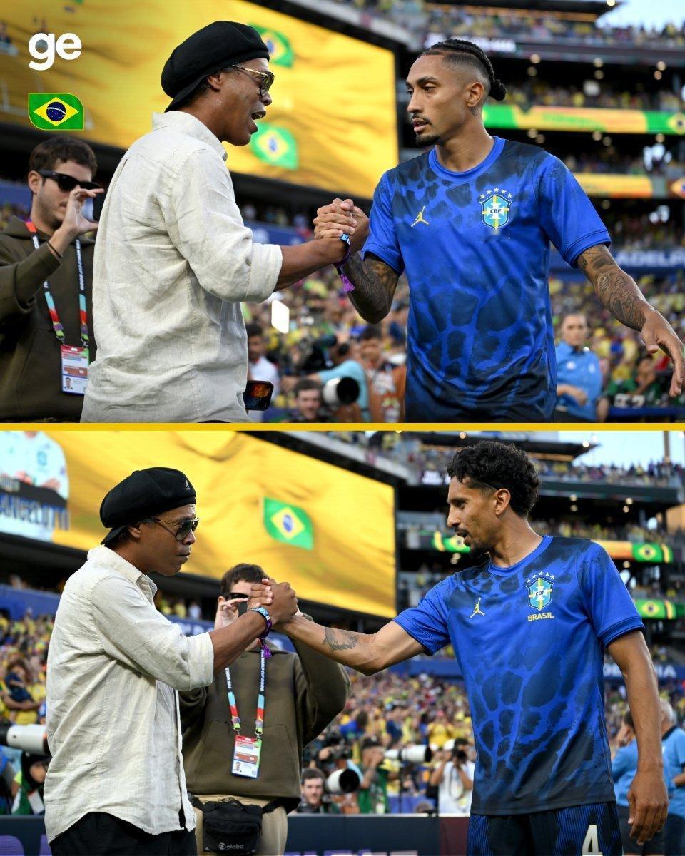小罗助阵巴西世界杯对阵海地比赛，赛前与拉菲尼亚握手🤝🇧🇷🇧🇷🇧🇷?