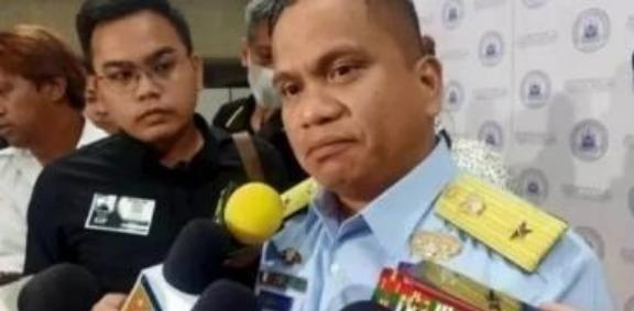 菲律宾军方发言人曾放话：中国胆敢拖走“马德雷山”号，就会用致命武器攻击中国，这边