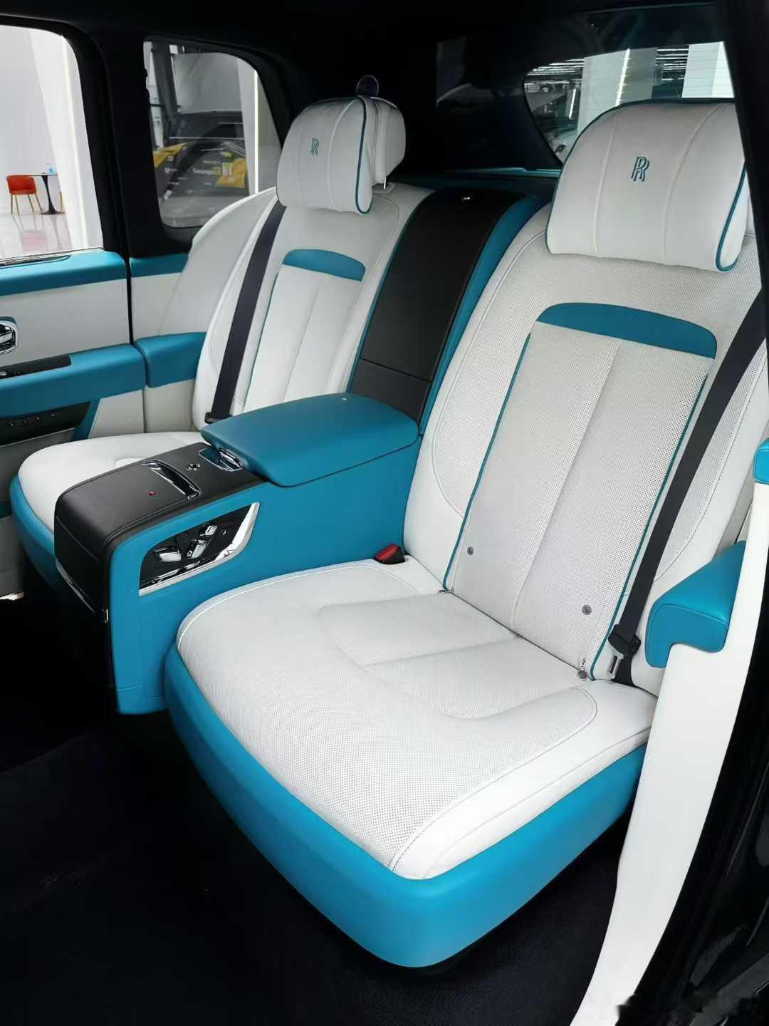 库里南四座星空、黑色外观，24年9000多公里，音响 后排娱乐、加急寻伯乐 ​​