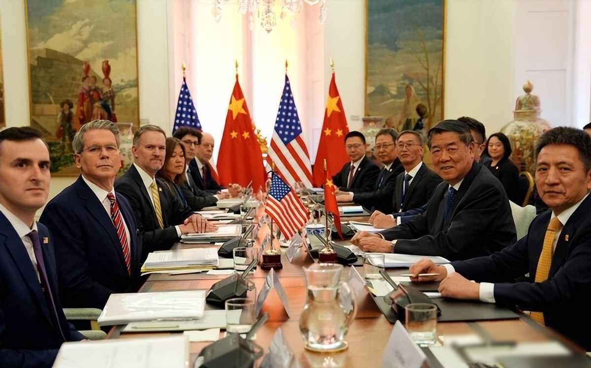 中美磋商刚落幕，美方就重启301调查，贝森特点名稀土，供应链博弈藏玄机

202