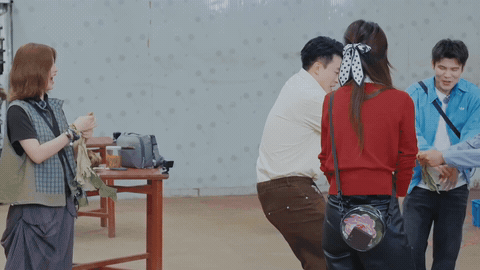 何广智你冒犯到刘奕君了 广智这嘴是借来的急着还吗？冒犯刘奕君后秒认怂，被杨超越吐