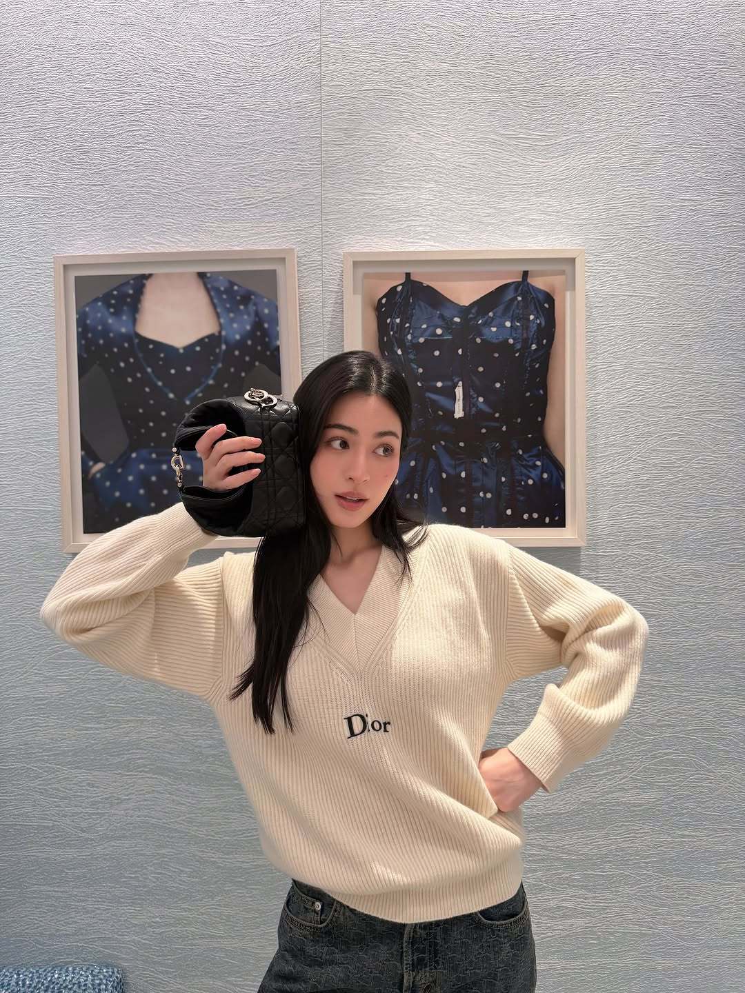 lingorm 💜lingorm 邝儿ig更新照片:“🤍🤍🤍@ Dior