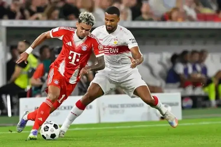 今日继续朝着好的方向出发！作品：亚特兰大vs拜仁    亚特兰大防守不佳，拜仁能