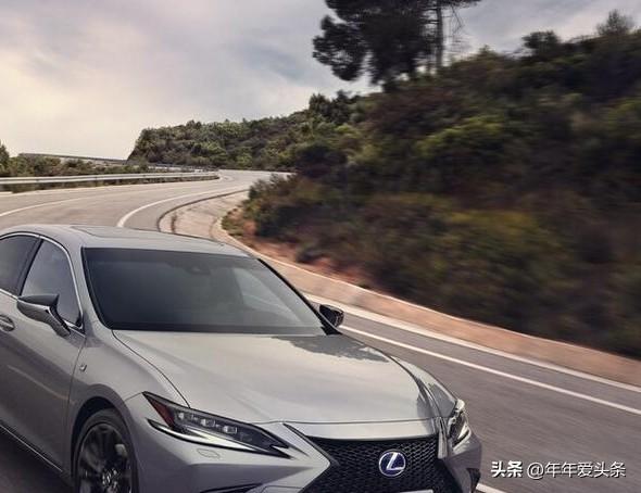 车不只是代步工具，更是生活的延伸。堵车时能让你安静一会儿，下雨天为你遮风挡雨，长