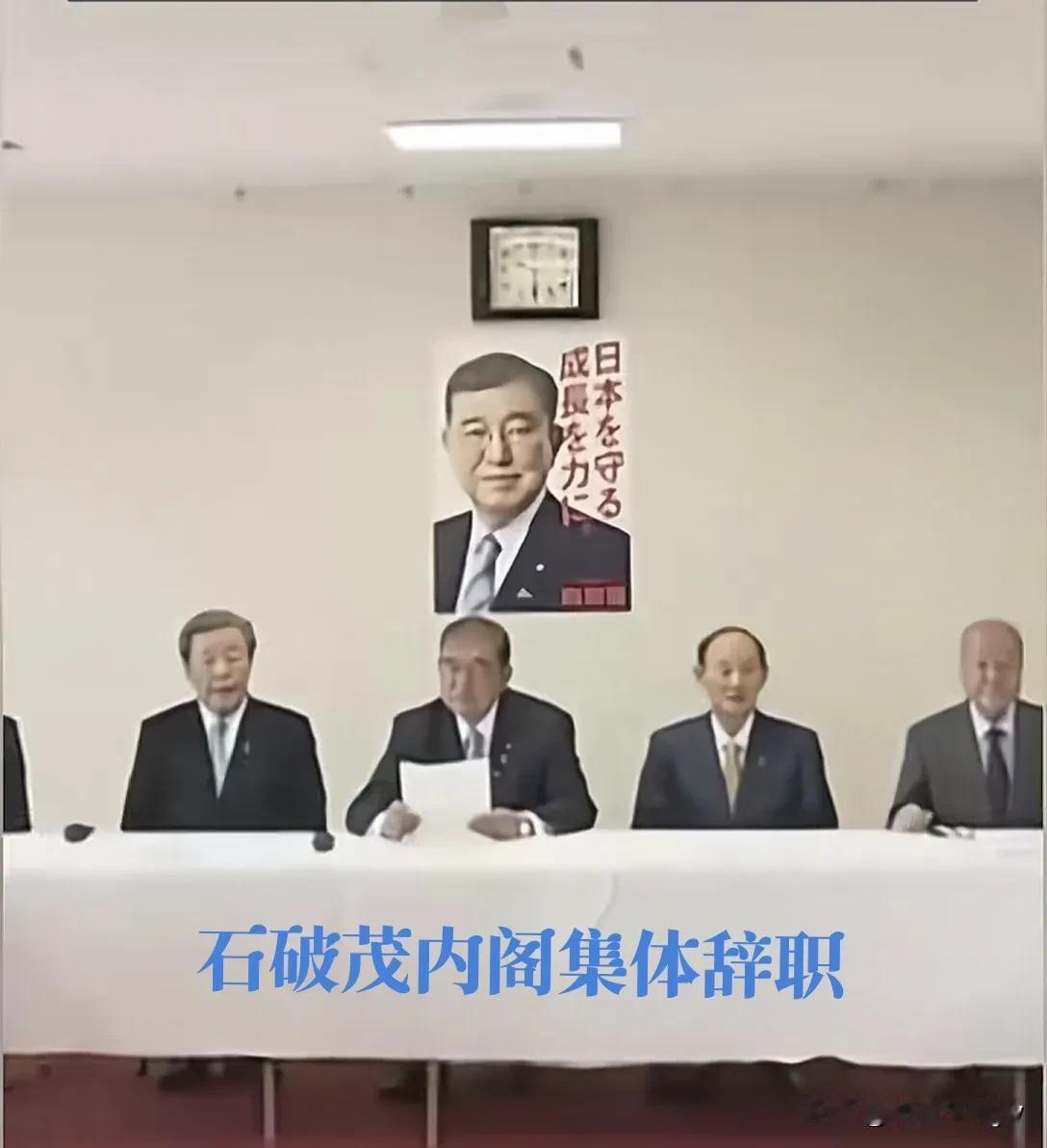 石破天惊！
这画面让人深思。

四壁皆空，
洁白的台面上一尘不染。

干净来，清
