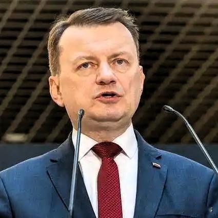【波兰提议与乌美联合生产爱国者导弹】
波兰刚刚甩出一张“王炸”牌！在美国宣布考虑