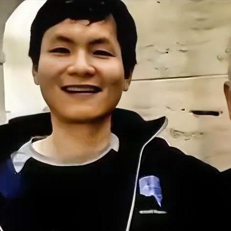 马斯克的AI商业版图最近可出了大问题！他旗下的xAI公司里，那个华裔数学领域的天