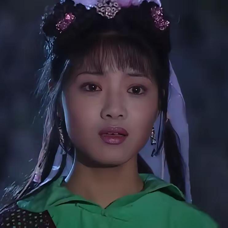 《侠客行》中有个让人意难平的桥段：丁珰将侍剑杀掉，撕烂衣服伪造成被石破天奸污不成