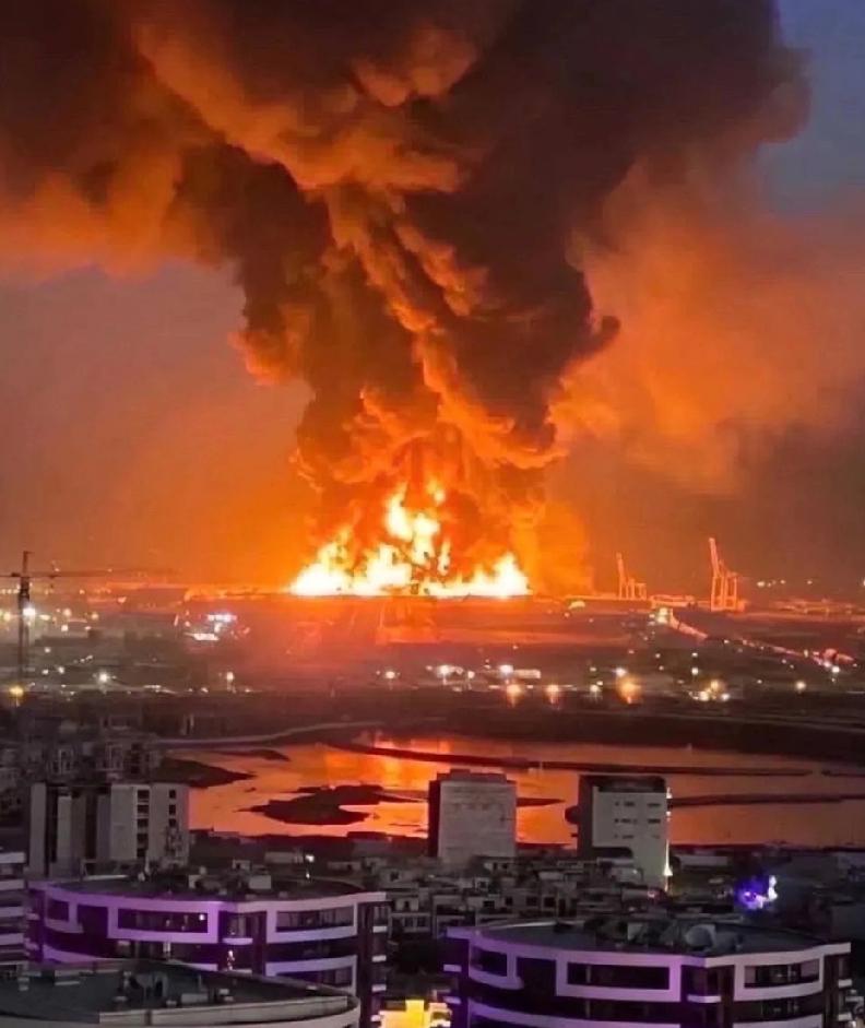 3月2日，伊斯兰革命卫队发布:用海巴尔导弹对以色列总理办公室和空军司令部发动猛烈