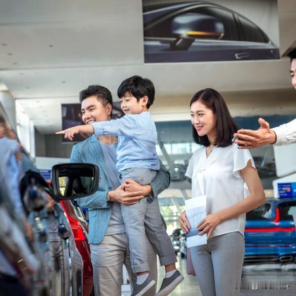 “9系”旗舰大乱斗，国产智能汽车卷疯了

论技术还得看中国品牌！北京车展现场，理