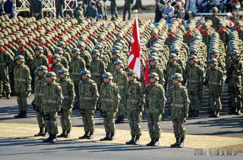 关于日本自卫队的几个看法。

1:不完全是旧日本军队继承者，而更像是一支公务员队