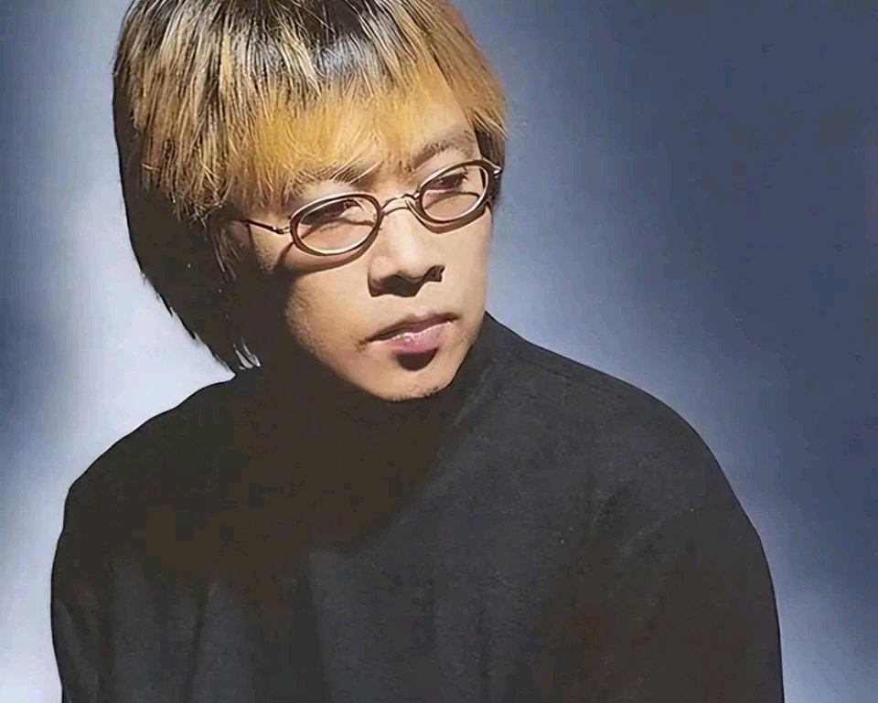 张雨生1966年出生于澎湖，本是政治大学外交系的好苗子，却因1986年妹妹溺水身