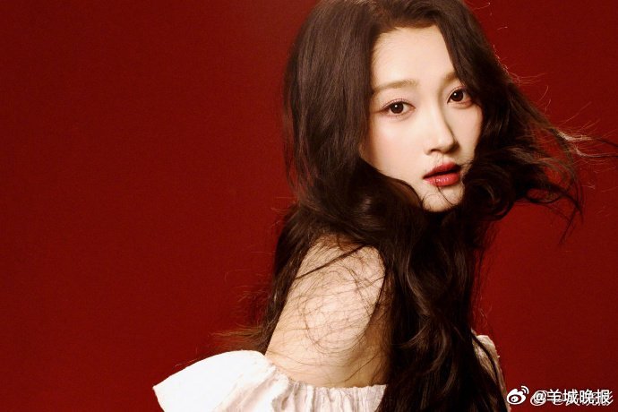 【哪位女星是你心中内娱颜值天花板？】有人爱清纯甜美的初恋脸，有人迷高冷霸气的御姐