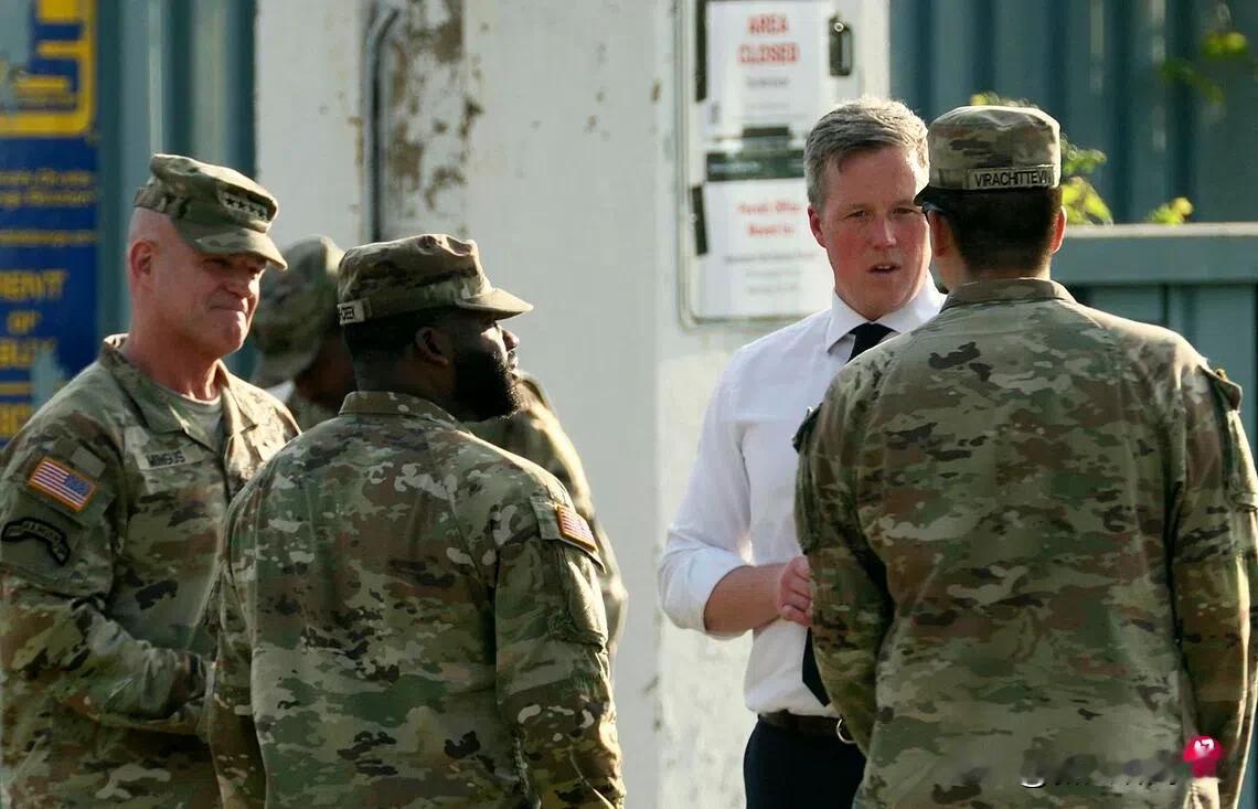 武器用来打四人 美国陆军部长计划采购至少100万架无人机
美国陆军部长德里斯科尔