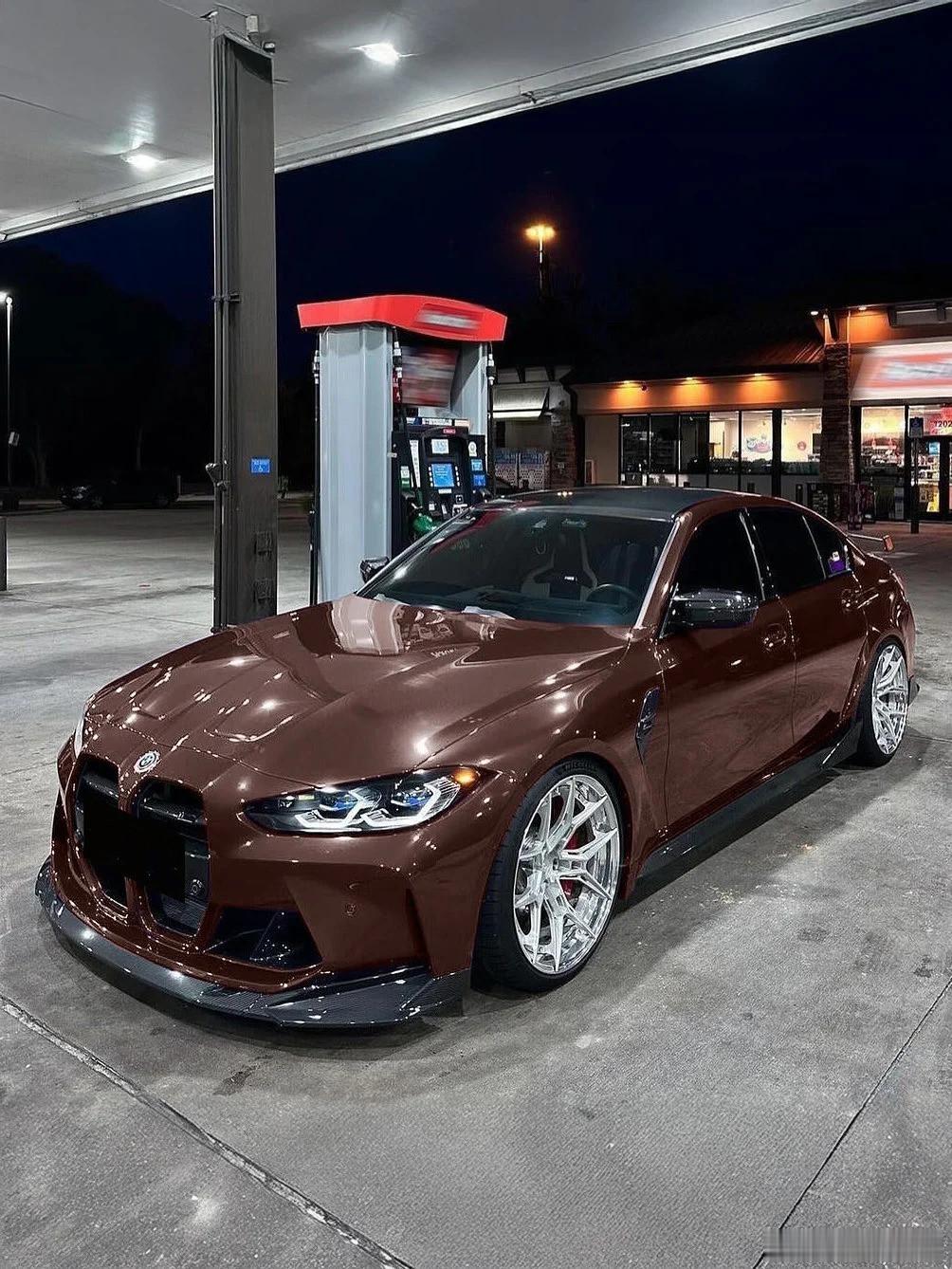 这个色的BMW开出去绝不撞色，看起来情绪就很稳定车的新衣 ​​​