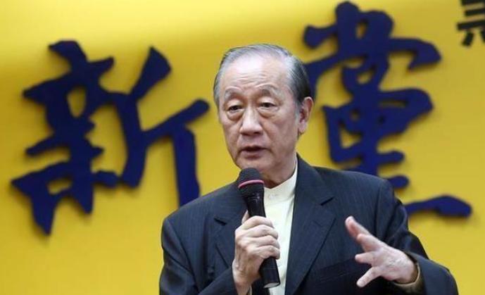 中美之间，已经没有回头路了。

美国手里的绳子，已经勒住中国经济的咽喉；而中国手