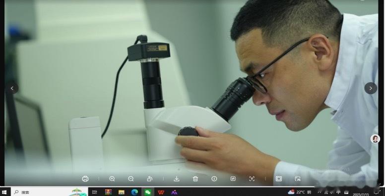 深圳这俩人火了 微生物研究里的健康答案，船舶工业中的强国密码！冷博士给研究打80