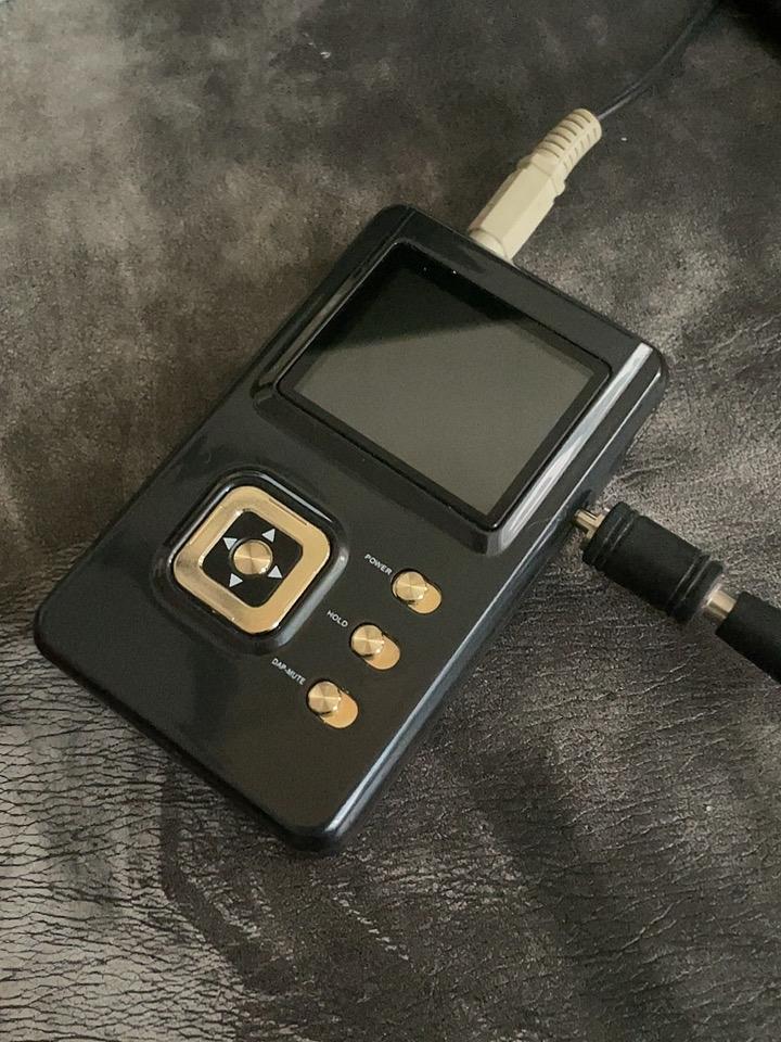 广州飞傲音乐播放器，真的是音频圈的宝藏。我之前用过飞傲M11 Plus，它的外观