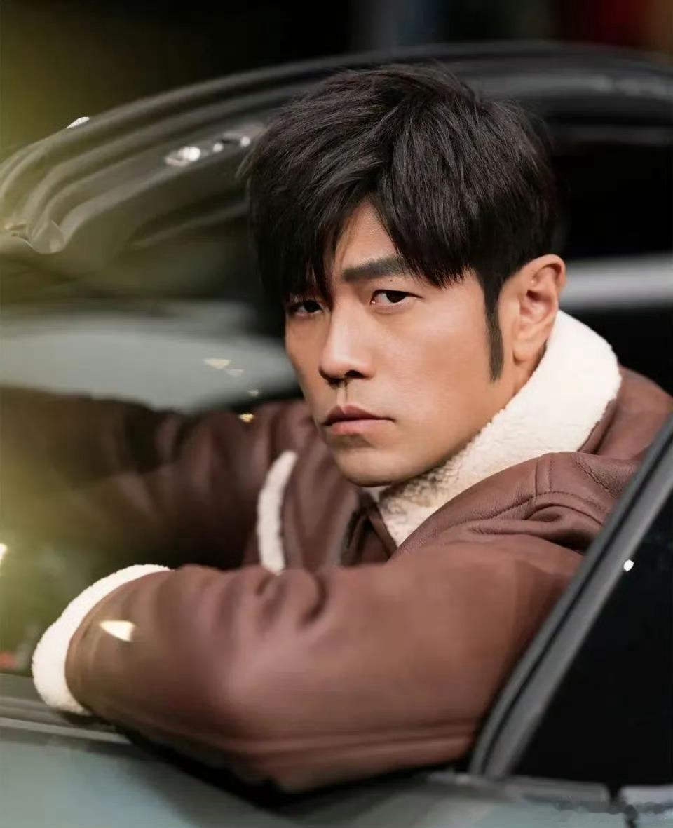 近日，田馥甄出席公开活动时，被媒体问及与周杰伦的过往绯闻。她对此表示，网络上存在