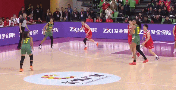 巴西女篮超远三分绝平 女篮热身赛长沙站，中国女篮64-64巴西女篮进入加时赛，巴
