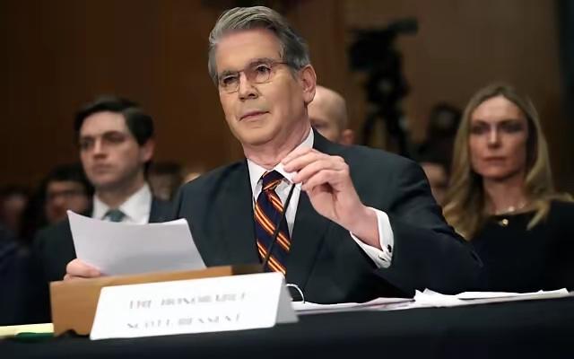 4月1日，《华尔街日报》报道，美国财政部长贝森特密切关注的基准金融资产——10年