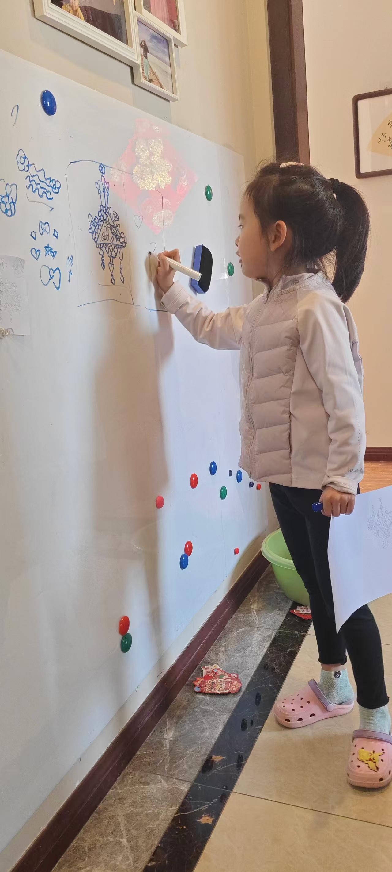 退休带孙，我不当“老师”当“学生”：这才是老人最清醒、最与众不同的活法。
 
写
