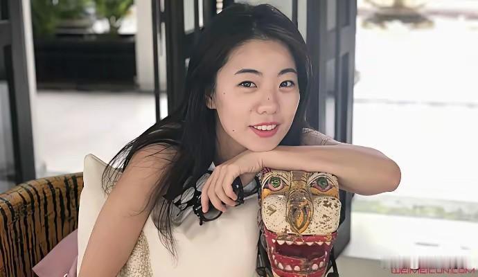 “国民天才少女”学位撤销引发群怒
一开始看评论我觉得是网友过分了
顺着评论深挖—