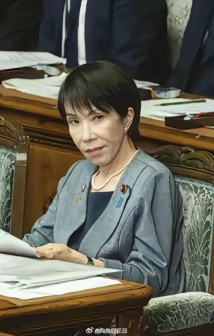 日本高官承认出轨高市，让用工作弥补，加了一个逗号，瞬间来精神 了！日本高官承认出