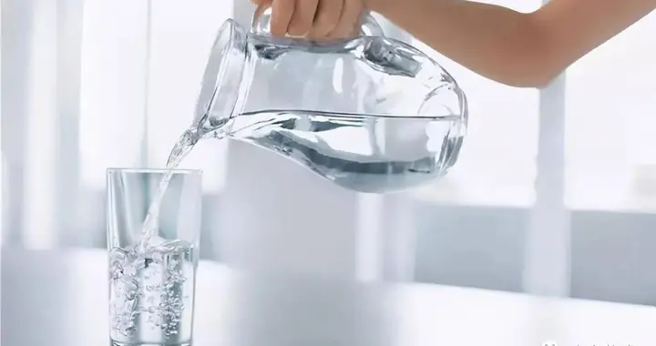 @亲爱的大白，天气渐热，如何补水看这篇→