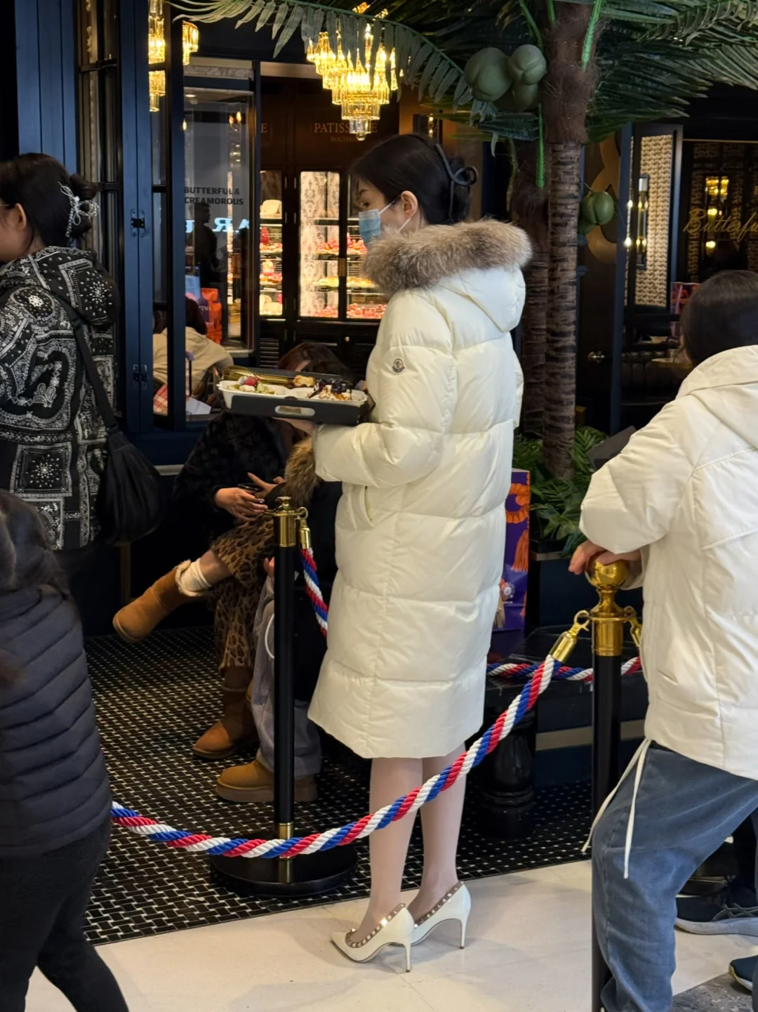 其实我挺不理解 B&C 为什么什么时候都排队