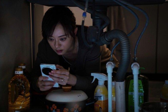 孙俪演危险关系的原因邓超是孙俪的事业粉演员就是要接触不同类型的角色不能总演光芒万