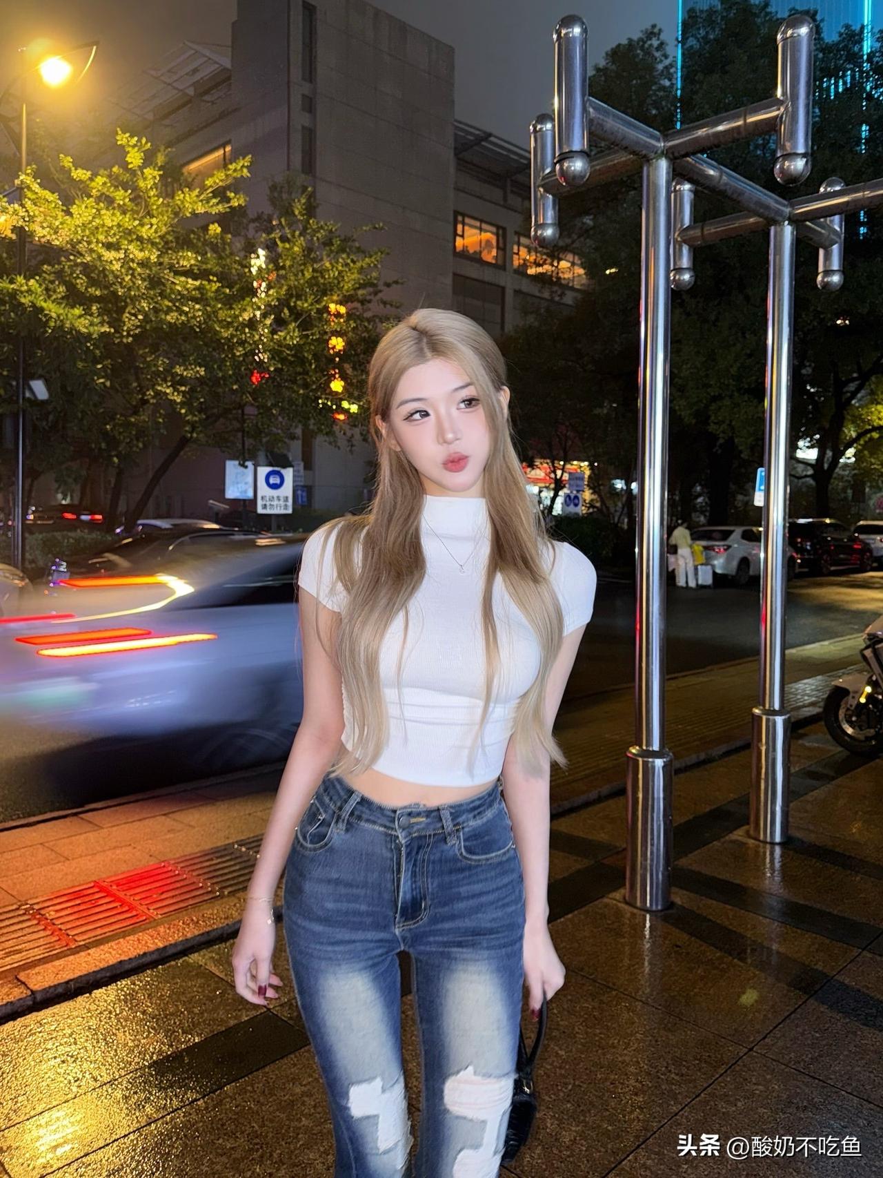 女生穿搭如何又飒又美?最近体重上升了，绝对没有偷吃，只是把你偷偷放在心里