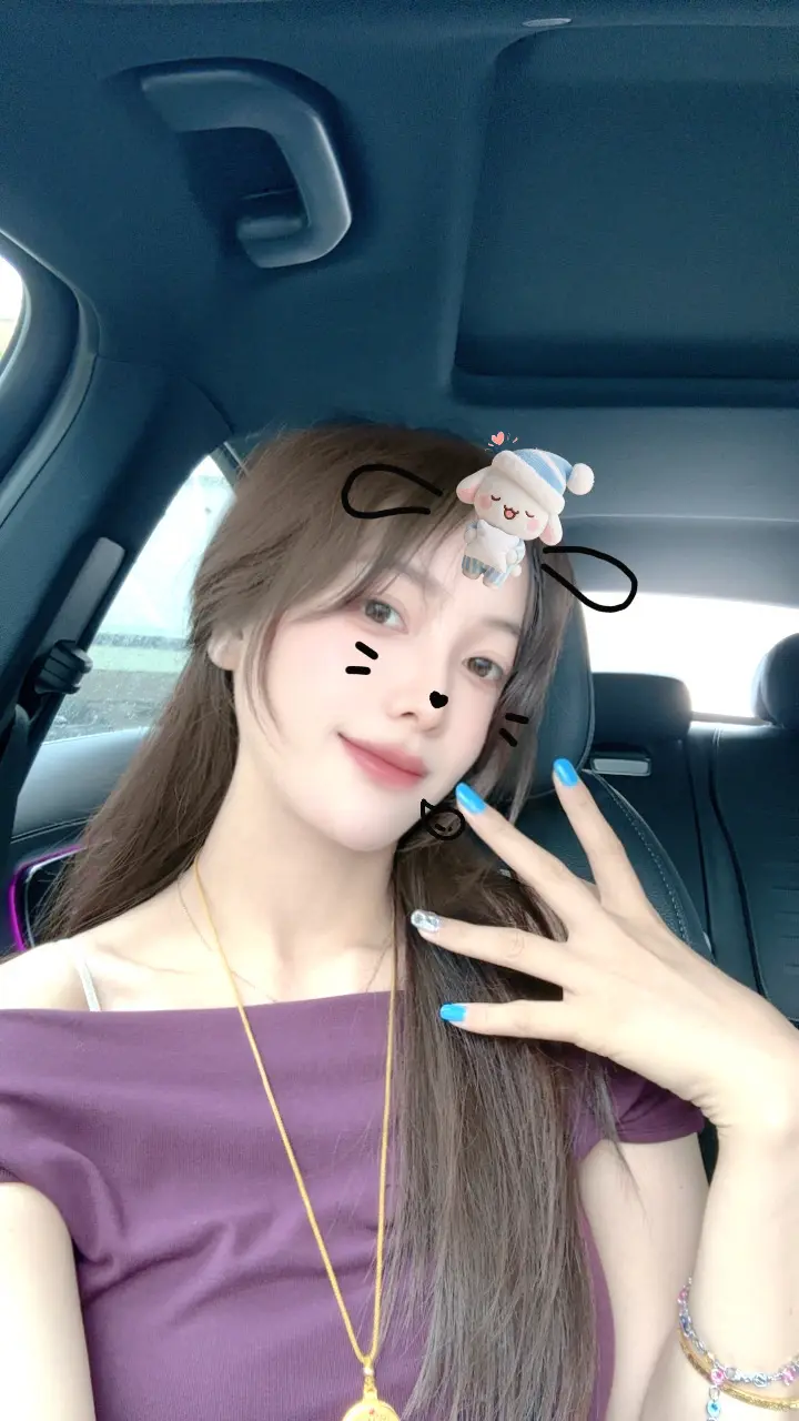 今天是紫色💜姐姐👧。