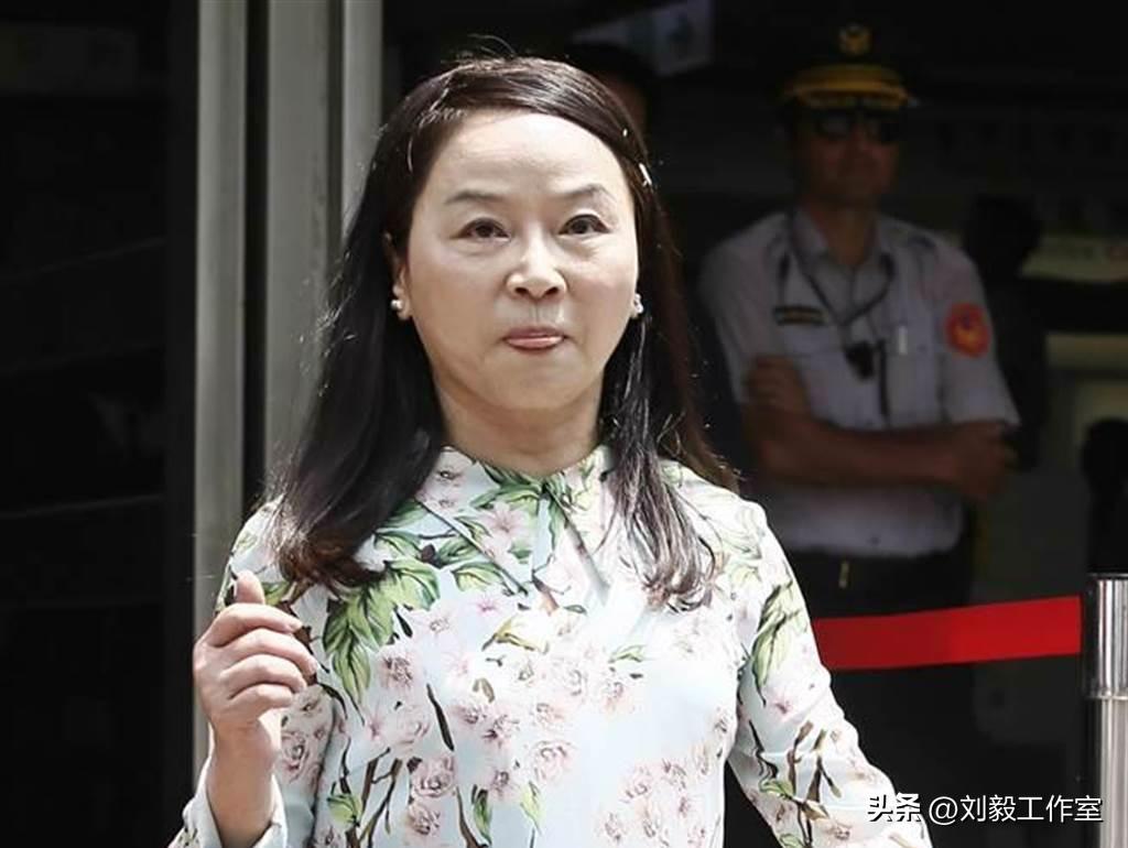 周玉蔻再发舔绿“神论”，认为绿营年底有望拿下新北和台中，这也太小瞧国民党了！
