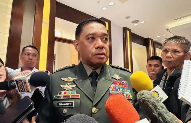 中方敢动仁爱礁破船就“开战”？菲军总长刚放狠话，却被下一幕彻底破防
 
说白了，