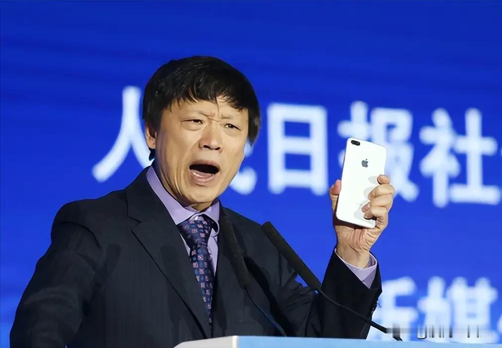 关于早晚取消高考的传言，网络大V胡锡进觉得这个提议很可笑，他说高考虽与古代科举制