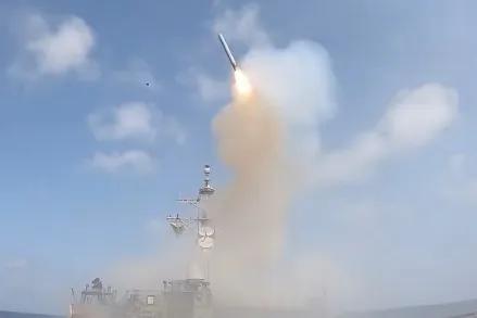 形象塑造淋漓尽致    国际社会五味杂陈

媒体爆料，特朗普向海湾国家开出天价：