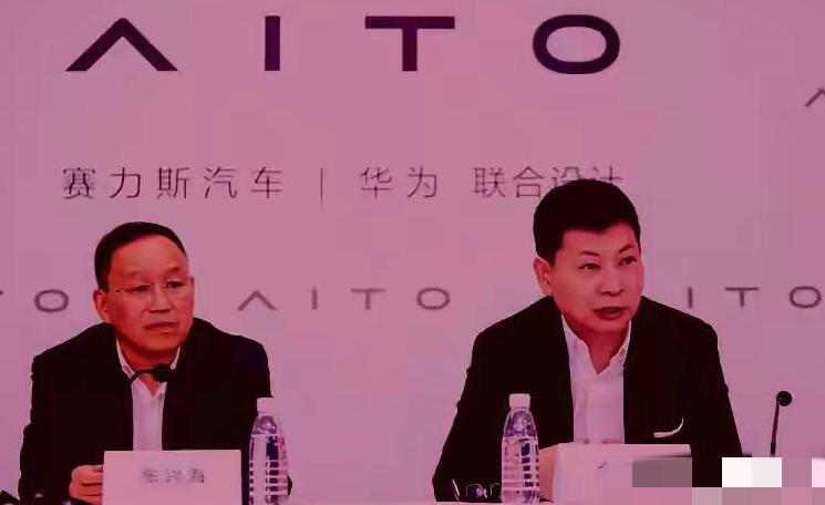 赛力斯单飞15天就“复合”，重庆市政府为什么比张兴海还急？

从“分手”到“复合