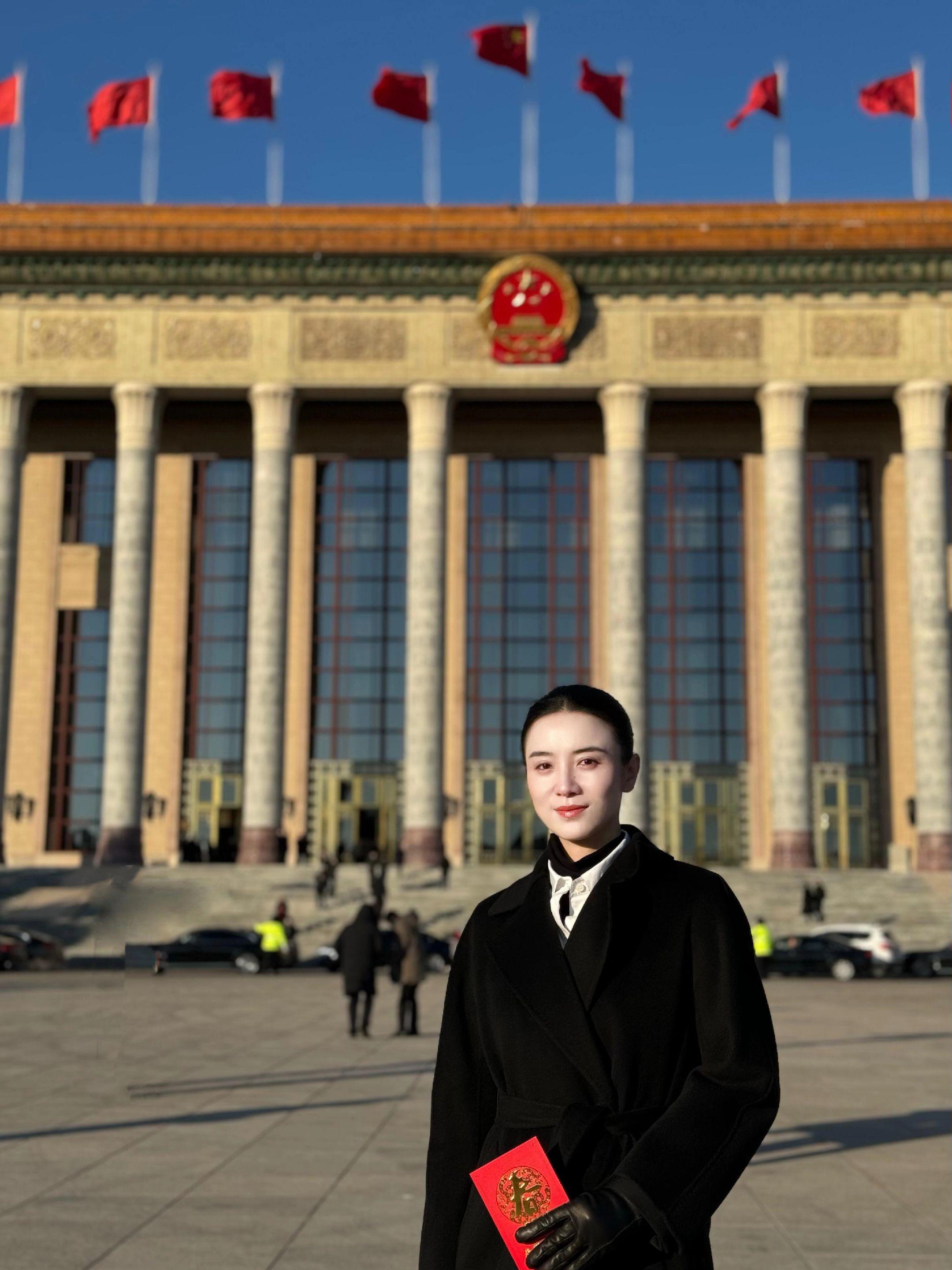 根正苗红，我体制内唯一的姐！