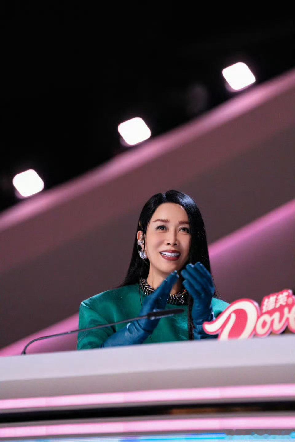 那英加盟声生不息华流季 声生不息 哇塞！那英官宣加盟《声生不息》啦！作为华语乐坛