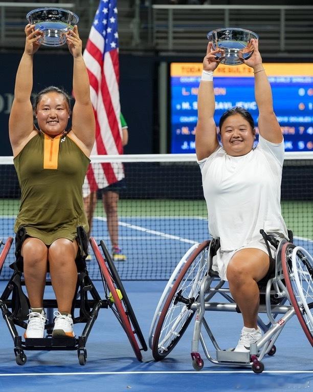 中国组合夺美网轮椅网球女双冠军网球|中国女网大捷！2-0夺冠，美网轮椅女双：李晓